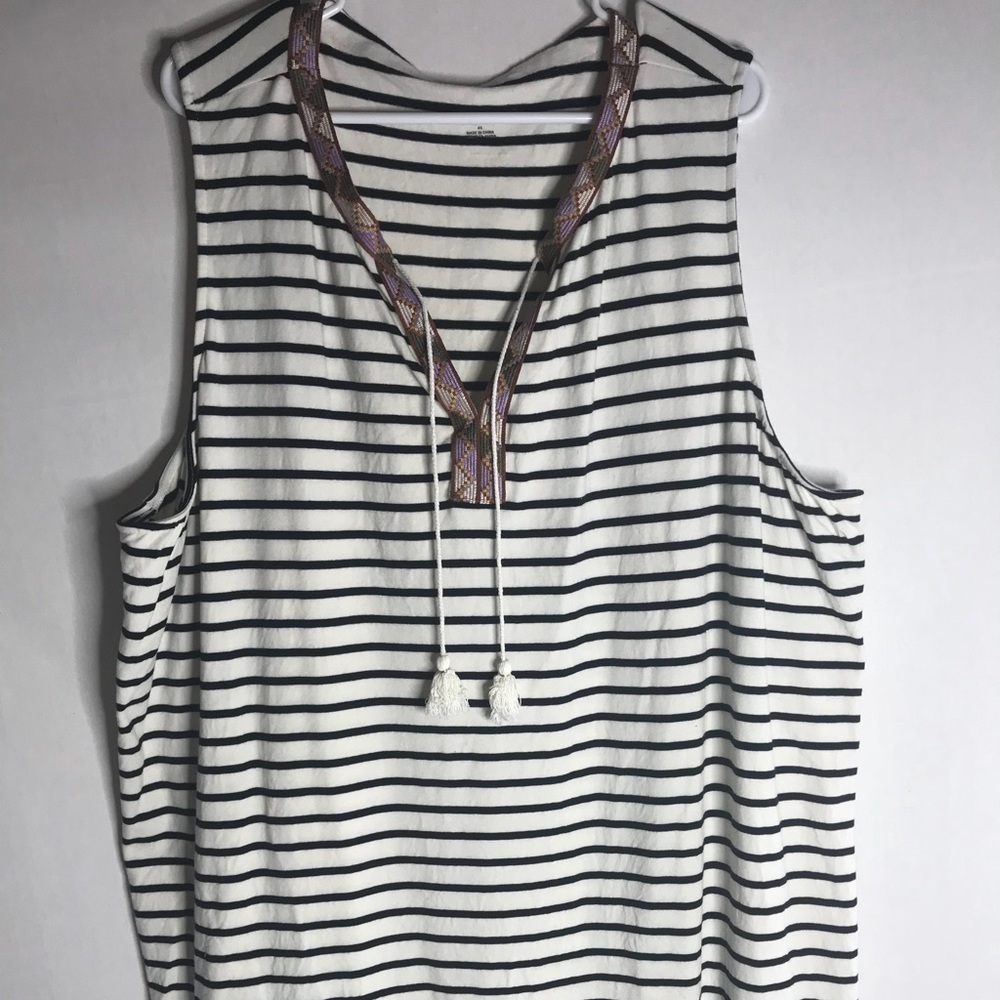 Sleeveless knit dress